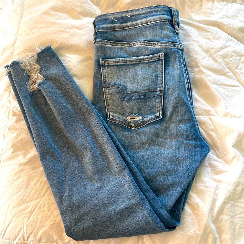 AE High-Rise Super Stretch Jeggings Distressed